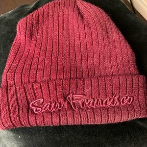 KNITTED BEANIE